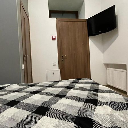 Сейф: Міні-Готель 24Х7 伊万诺-弗兰科夫斯克 外观 照片